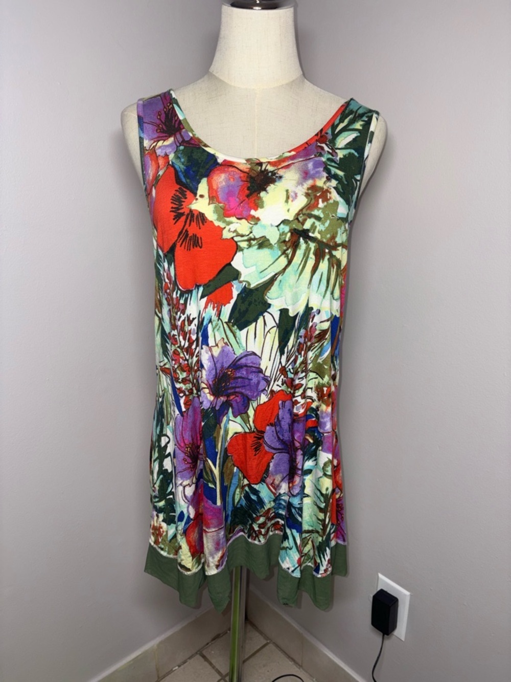 NWT Cupio Tropical Floral Flowy Mini Asymmetrical Hem Dress Resortwear Size L